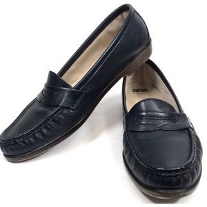 SAS Navy Leather Size 9.5N Tripad Comfort Penny Loafers Genuine Comfort Shoes